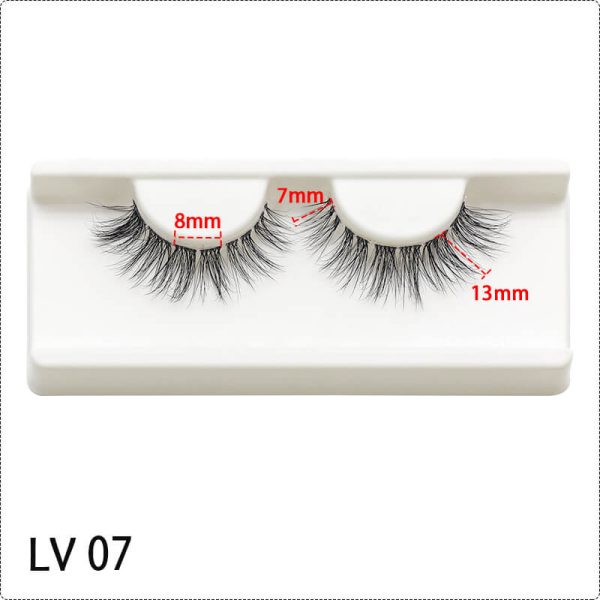 Segment Eyelashes Wholesale