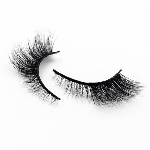 1687921496 Cat eye mink lashes 1